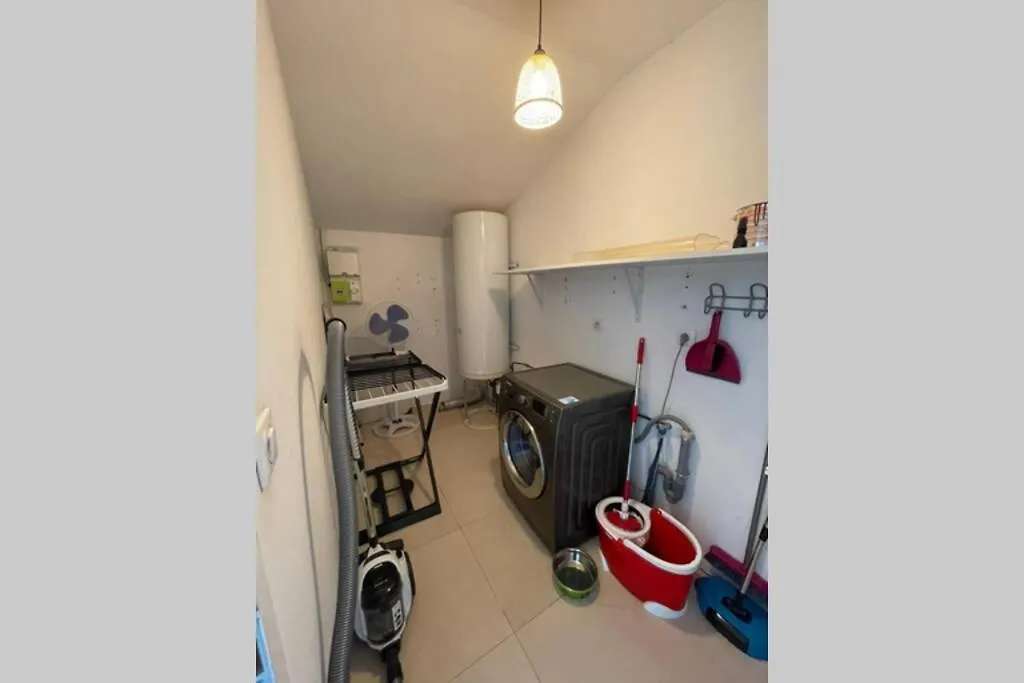 Superbe Appartement Avec 2 Chambres - 9 Personnes - Parking Prive Tournon-sur-Rhone 0*,  France